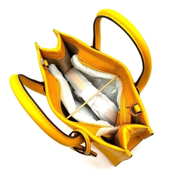 Michael Kors Mirella Small Shopper Top Zip Tote
Crossbody Bag (NWT) - Picture 9 of 13